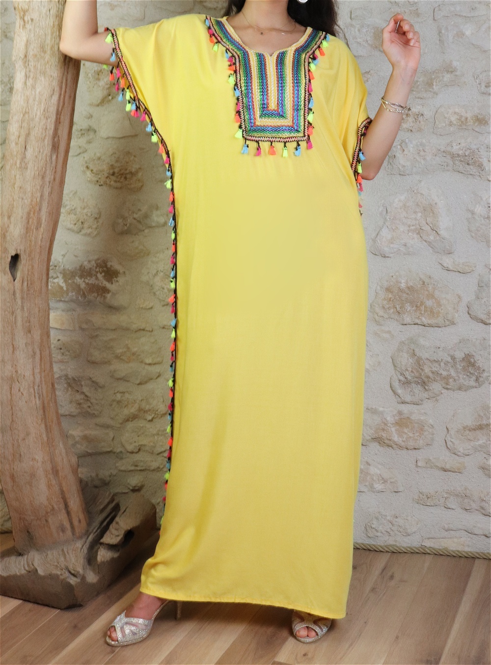 Gandoura robe traditionnelle marocaine orientale avec broderie hijab Taille  S Couleur Jaune Pimenté Taille S Couleur Jaune Pimenté